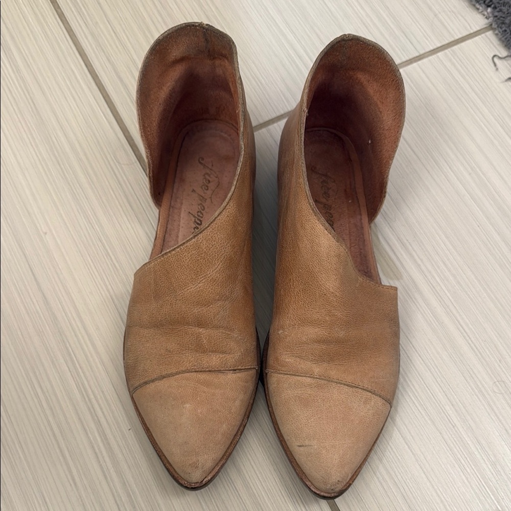 Free People Tan Flats Modern Minimalist Design